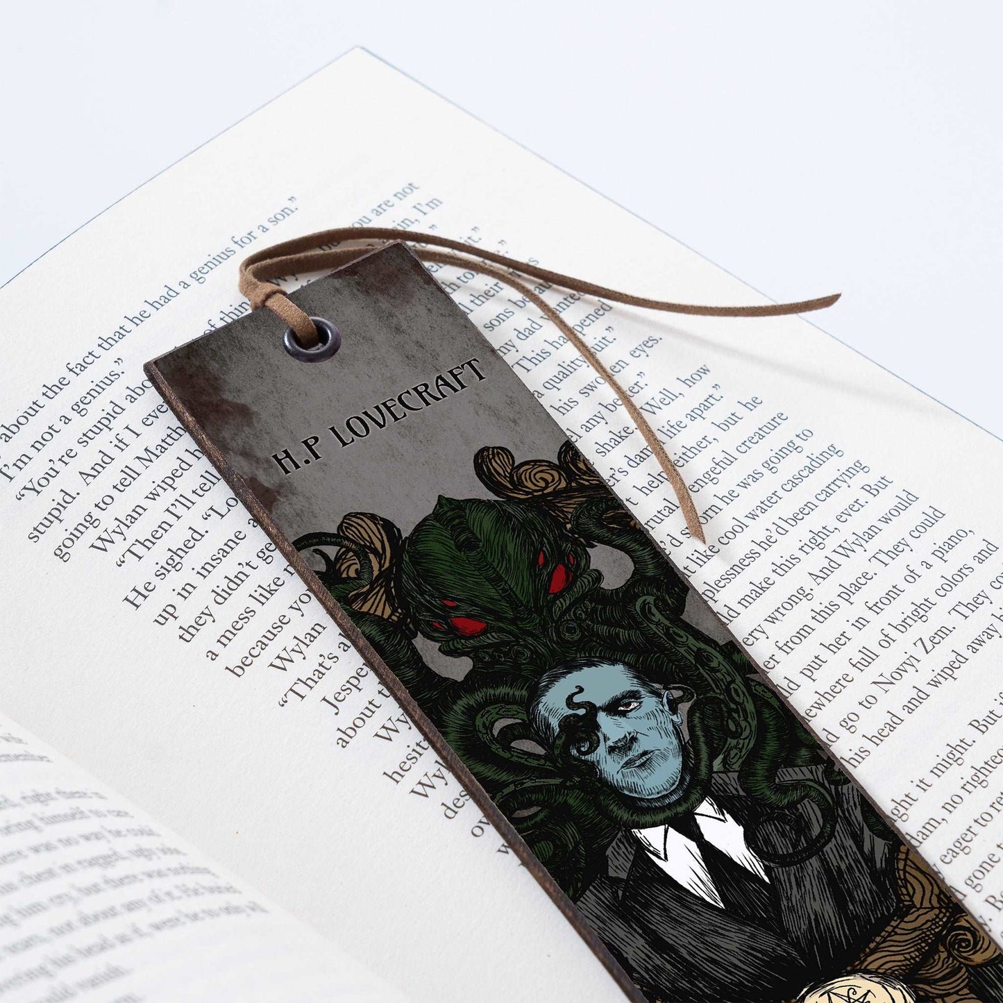 H.P LOVECRAFT WOODEN BOOKMARK- WB022 - Apnoia
